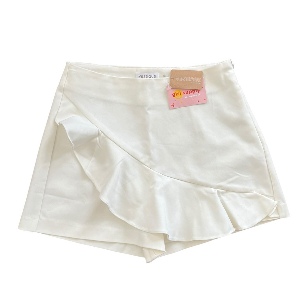 Vestique White Ruffle Skort - Picture 11 of 13